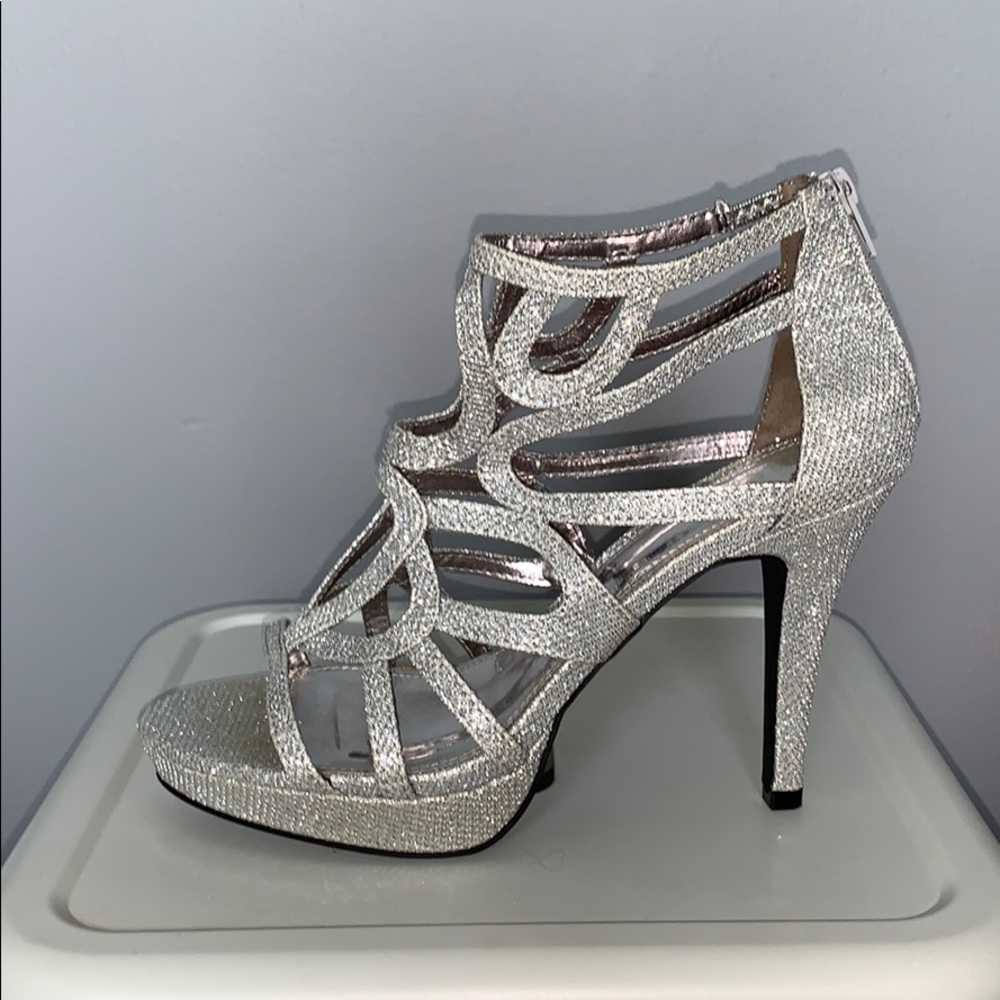 Open Toe Heels - Picture 2 of 3